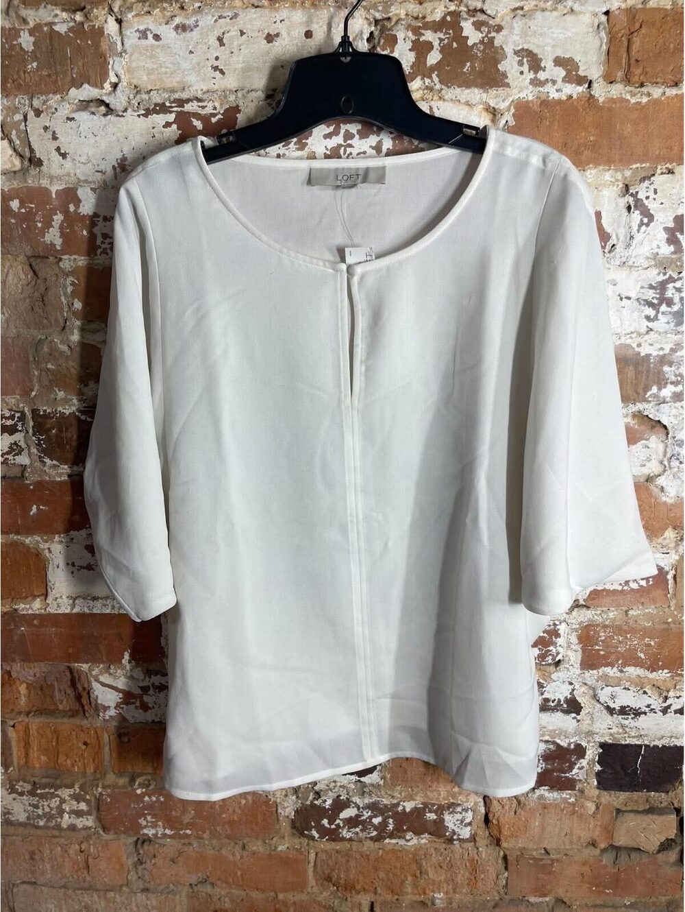 LOFT White Button-Up Blouse Medium